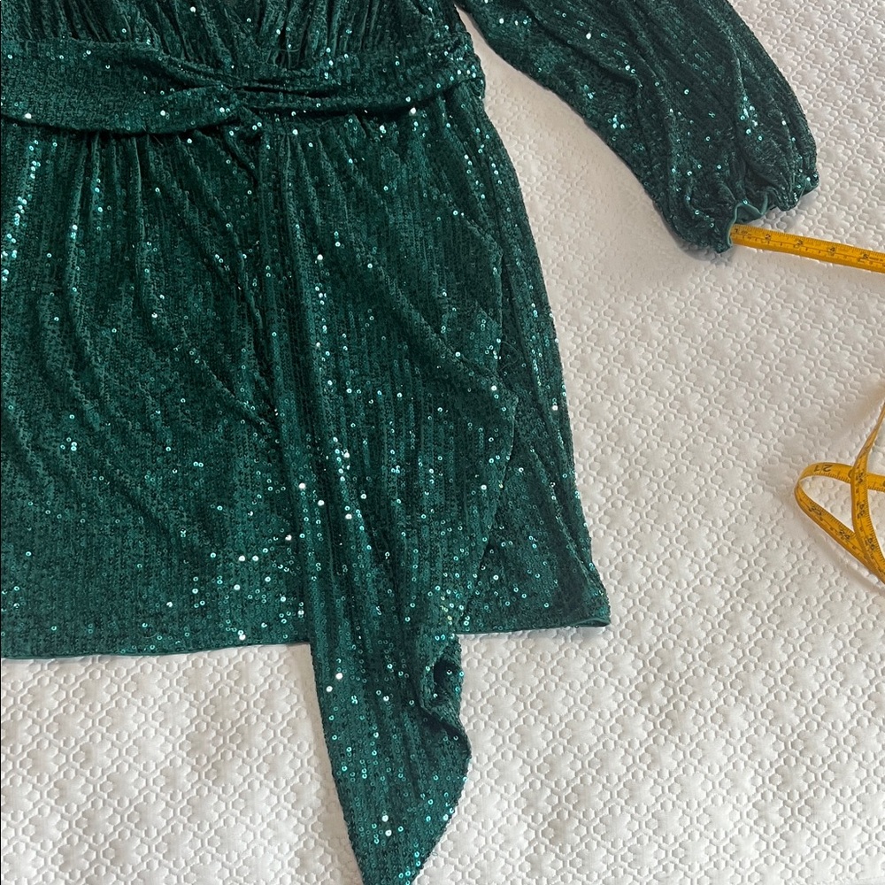Fashion Nova Green Sequin Formal Dress - Picture 10 of 11